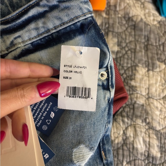 Lovers + Friends NWT Classic Blue Straight Leg Jeans - Picture 5 of 13